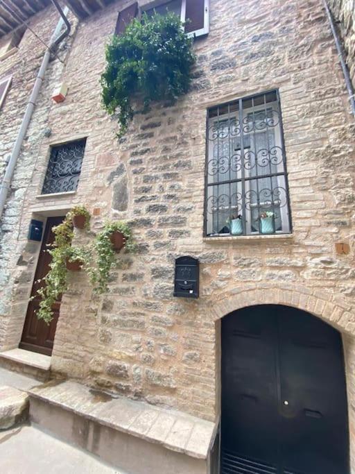 Appartamento Incantevole In Pieno Centro Storico Assisi Exterior foto